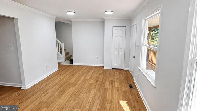 34 E 19TH ST, Front Royal, VA 22630