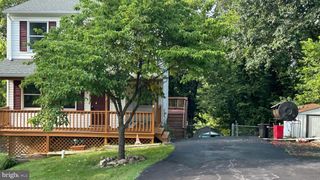 34 E 19TH ST, Front Royal, VA 22630