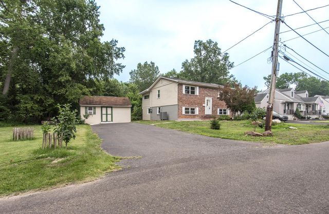 313 WYOMING AVE, Langhorne, PA 19047