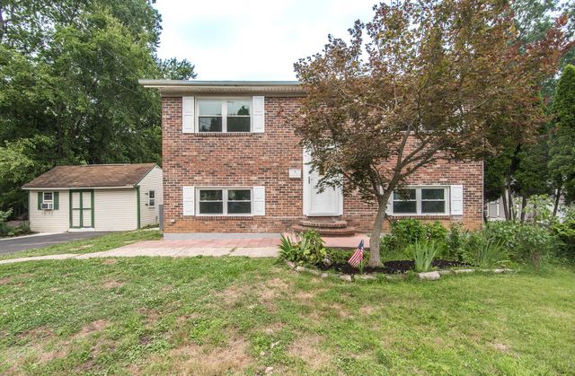313 WYOMING AVE, Langhorne, PA 19047