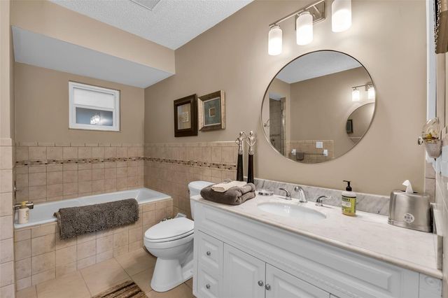 3406 AVENIDA MADERA B, Bradenton, FL 34210