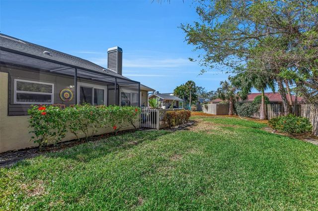 3406 AVENIDA MADERA B, Bradenton, FL 34210