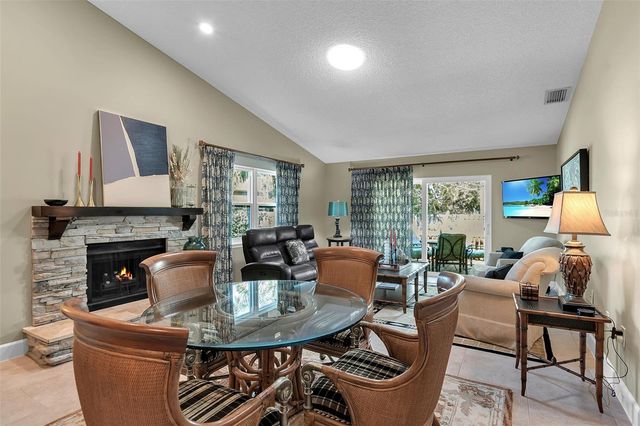 3406 AVENIDA MADERA B, Bradenton, FL 34210