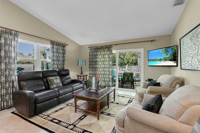 3406 AVENIDA MADERA B, Bradenton, FL 34210