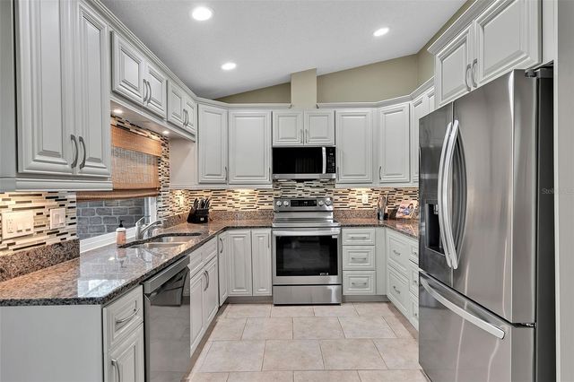 3406 AVENIDA MADERA B, Bradenton, FL 34210