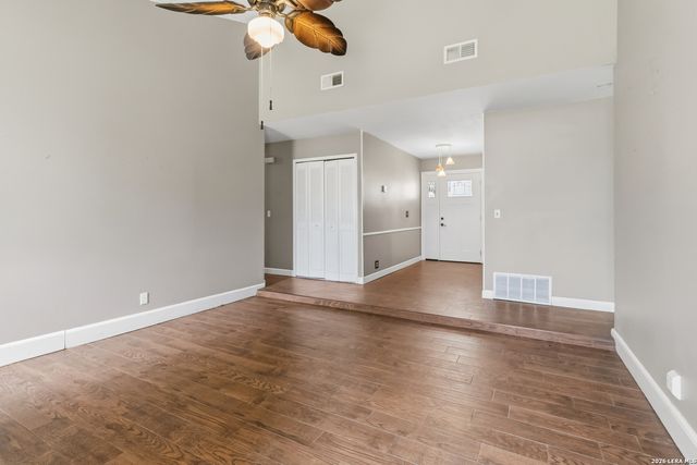 9703 BOONSBORO DR, San Antonio, TX 78245