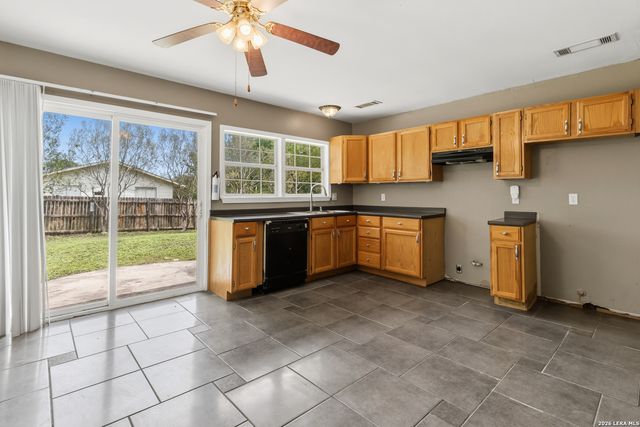 9703 BOONSBORO DR, San Antonio, TX 78245