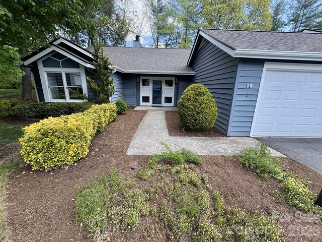 10 Laurel Place Drive, Asheville, NC 28803