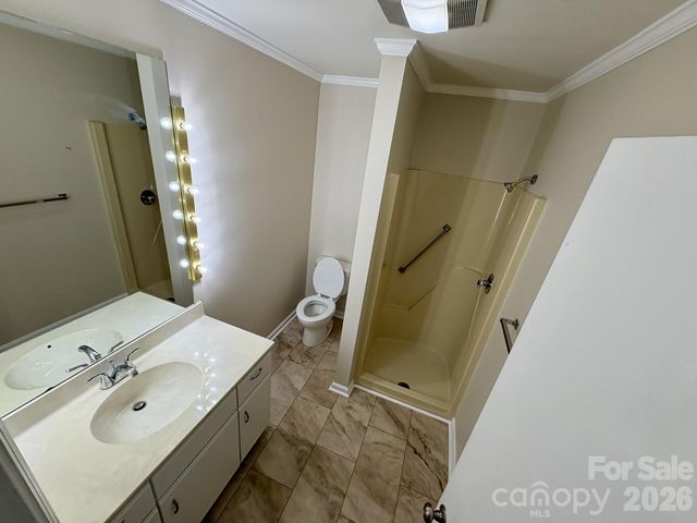 10 Laurel Place Drive, Asheville, NC 28803