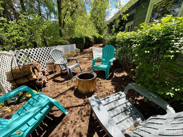 10 Laurel Place Drive, Asheville, NC 28803