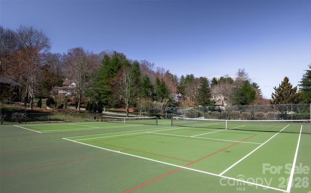 10 Laurel Place Drive, Asheville, NC 28803