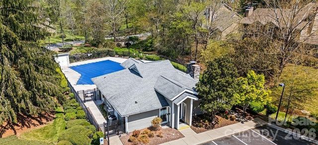 10 Laurel Place Drive, Asheville, NC 28803