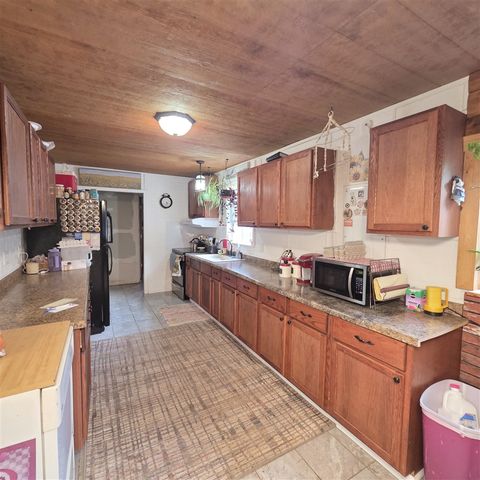 4244 S Paybowme Trail, Shelby, MI 49455