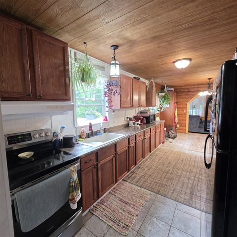 4244 S Paybowme Trail, Shelby, MI 49455