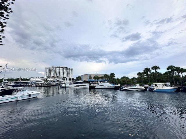 13105 Ixora Court 112, North Miami, FL 33181