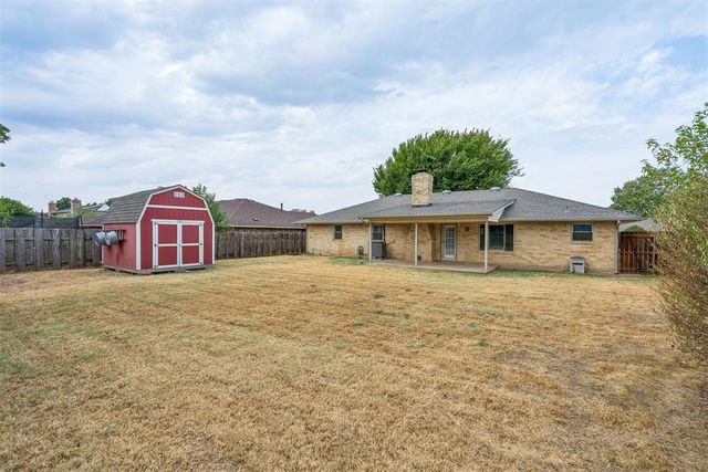 3620 N Ridgewood Drive, Midwest City, OK 73110
