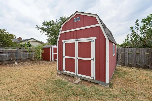 3620 N Ridgewood Drive, Midwest City, OK 73110