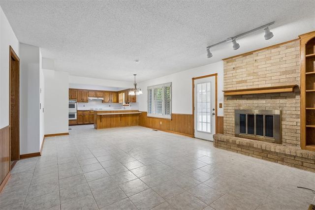 3620 N Ridgewood Drive, Midwest City, OK 73110
