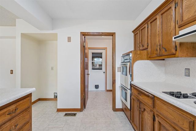 3620 N Ridgewood Drive, Midwest City, OK 73110
