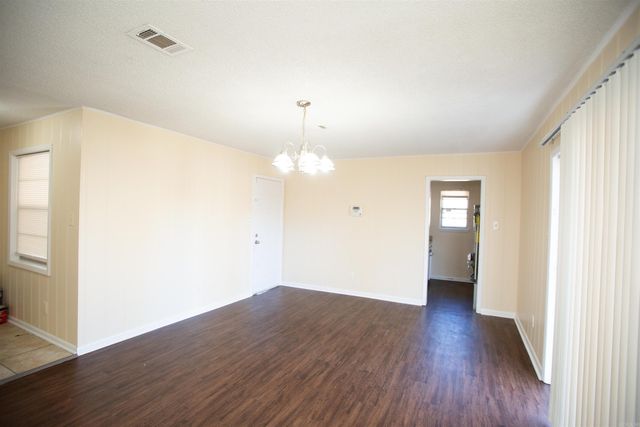 5601 Bliss Cir, Little Rock, AR 72209