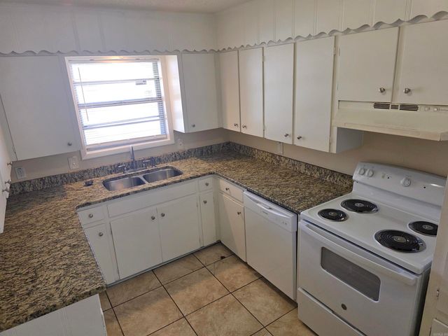 5601 Bliss Cir, Little Rock, AR 72209