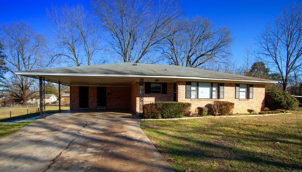 5601 Bliss Cir, Little Rock, AR 72209