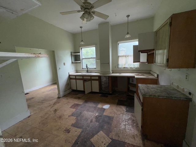 115 W 4TH Street, Jacksonville, FL 32206