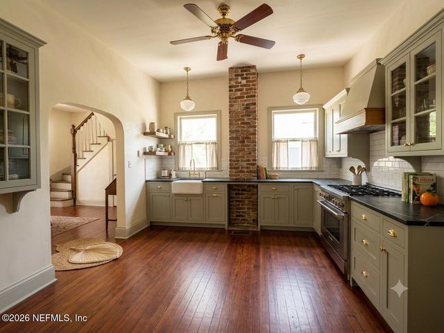 115 W 4TH Street, Jacksonville, FL 32206