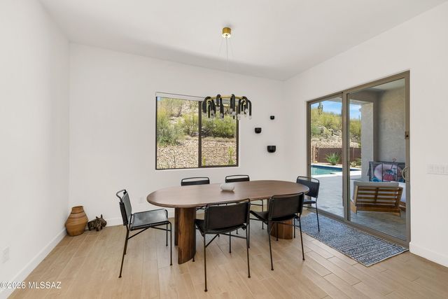 13477 N Mariposa Lily Drive, Oro Valley, AZ 85755