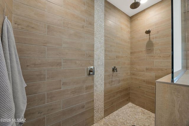 13477 N Mariposa Lily Drive, Oro Valley, AZ 85755