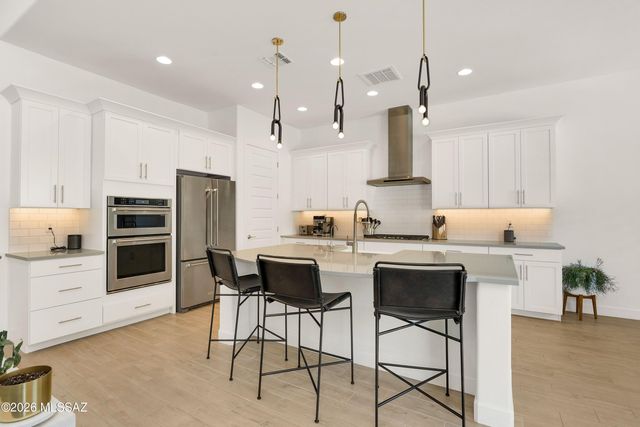 13477 N Mariposa Lily Drive, Oro Valley, AZ 85755