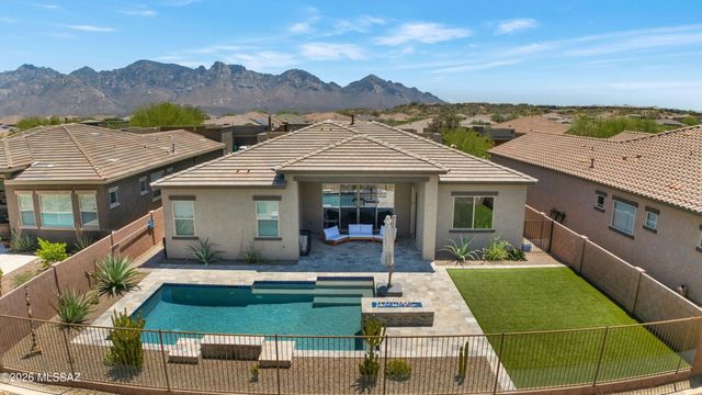 13477 N Mariposa Lily Drive, Oro Valley, AZ 85755