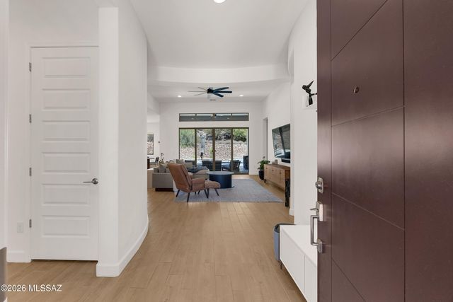 13477 N Mariposa Lily Drive, Oro Valley, AZ 85755