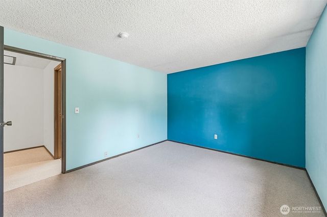 32105 2nd Avenue SW, Federal Way, WA 98023