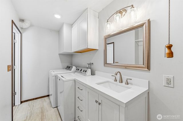 32105 2nd Avenue SW, Federal Way, WA 98023