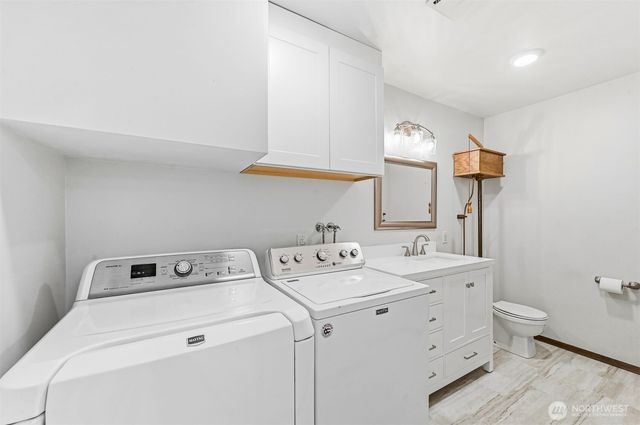 32105 2nd Avenue SW, Federal Way, WA 98023