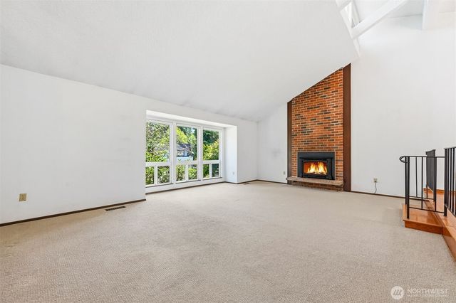 32105 2nd Avenue SW, Federal Way, WA 98023