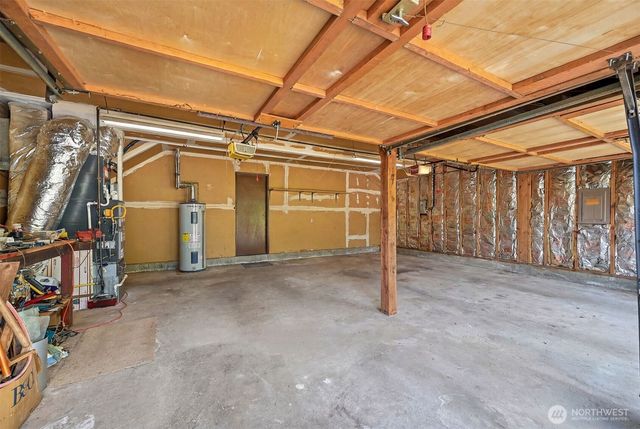32105 2nd Avenue SW, Federal Way, WA 98023