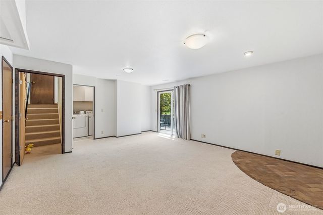 32105 2nd Avenue SW, Federal Way, WA 98023