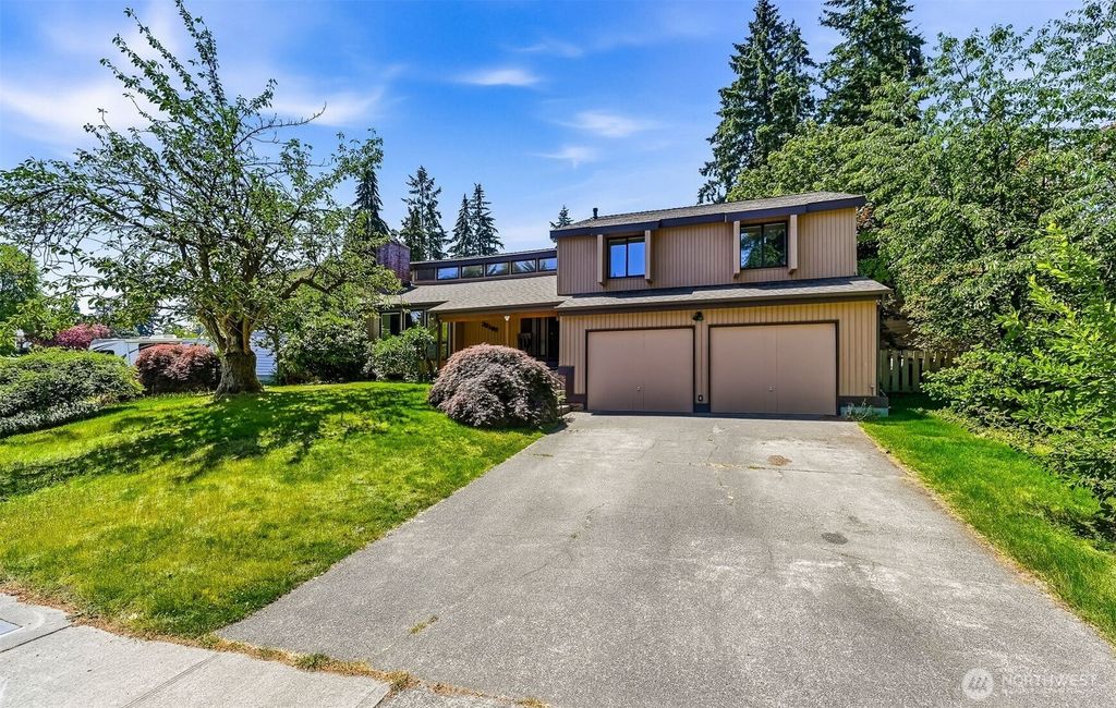32105 2nd Avenue SW, Federal Way, WA 98023