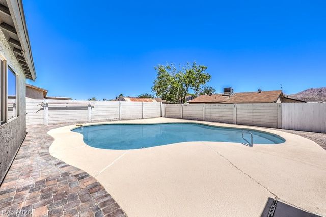 1009 Greenbank Street, Las Vegas, NV 89110