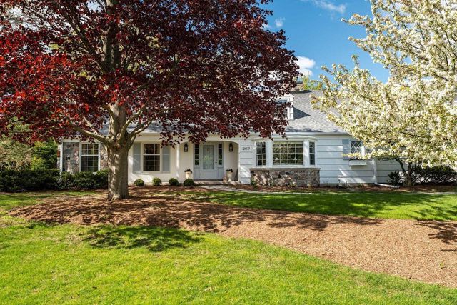 257 Suburban DRIVE, Fox Point, WI 53217