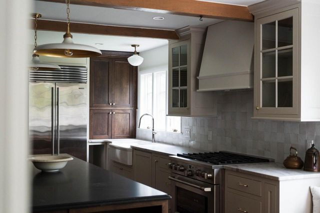 257 Suburban DRIVE, Fox Point, WI 53217