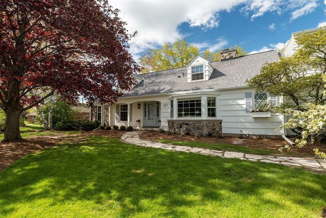 257 Suburban DRIVE, Fox Point, WI 53217