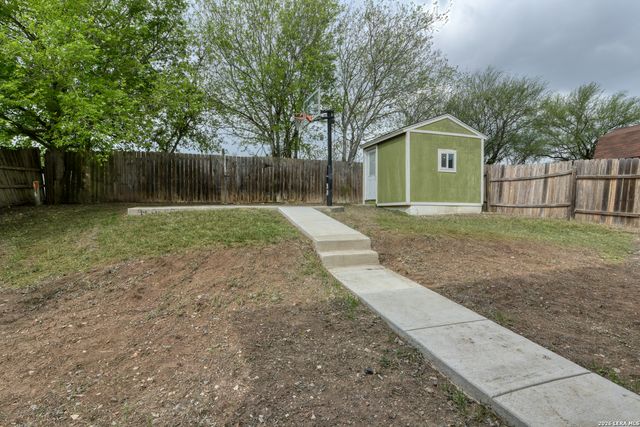 7427 Northallerton, Converse, TX 78109