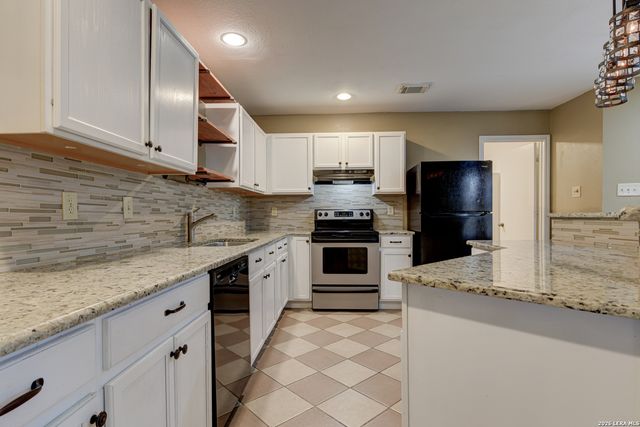 7427 Northallerton, Converse, TX 78109