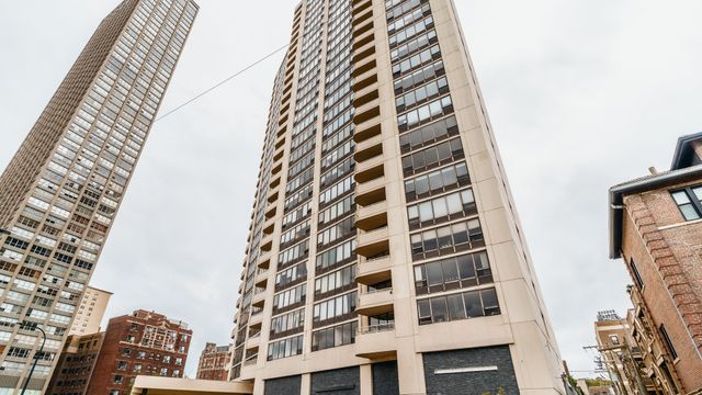 3930 N Pine Grove Avenue 1205, Chicago, IL 60613