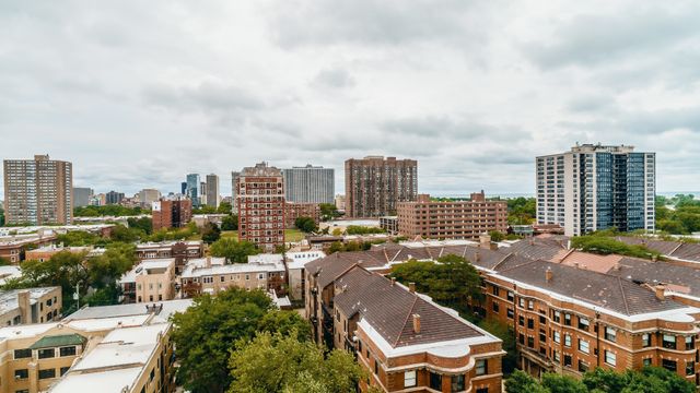3930 N Pine Grove Avenue 1205, Chicago, IL 60613