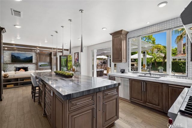 12380 Marlow Avenue, Tustin, CA 92782