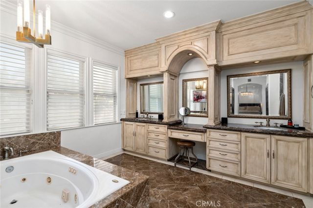 12380 Marlow Avenue, Tustin, CA 92782